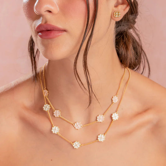 Collar Treboles Bañado en Oro + Envío Gratis y Garantia de por vida